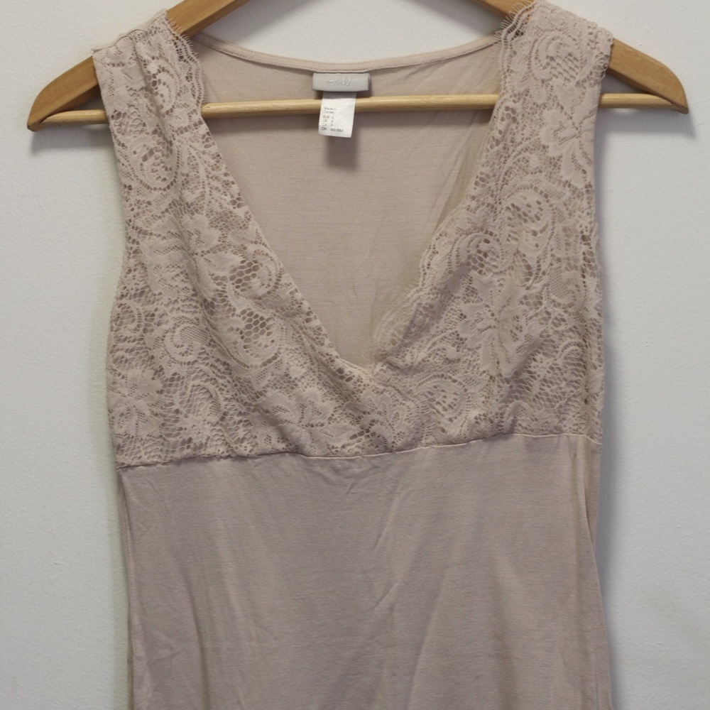 h&m lace tank top